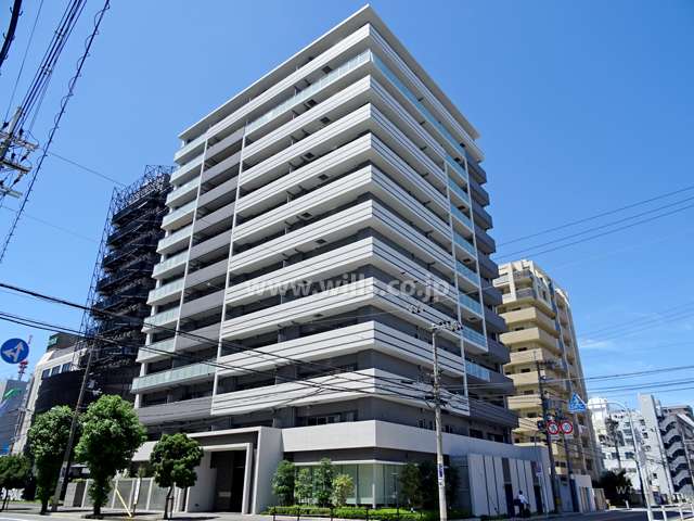 ローレルコート江坂の外観（南東側から）