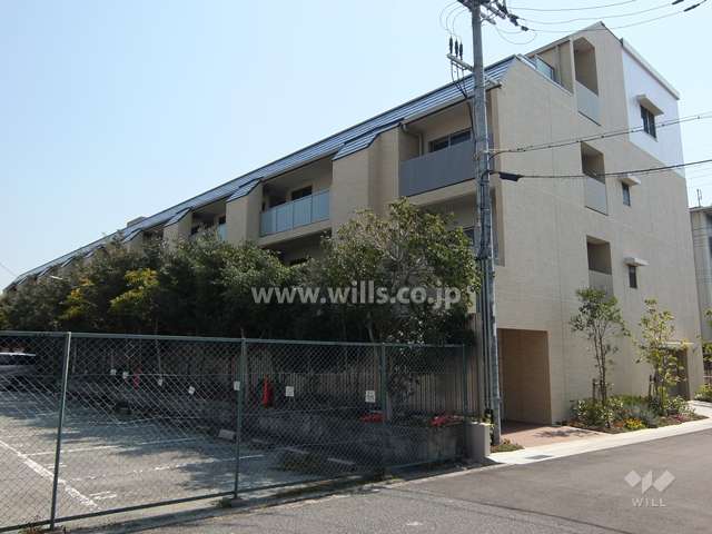 ジオ芦屋東山町の外観（北西側から）