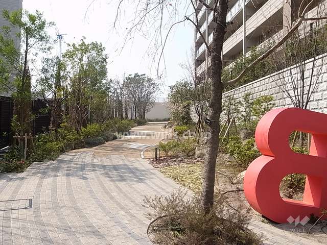 敷地内の緑道（ペットの散歩道）