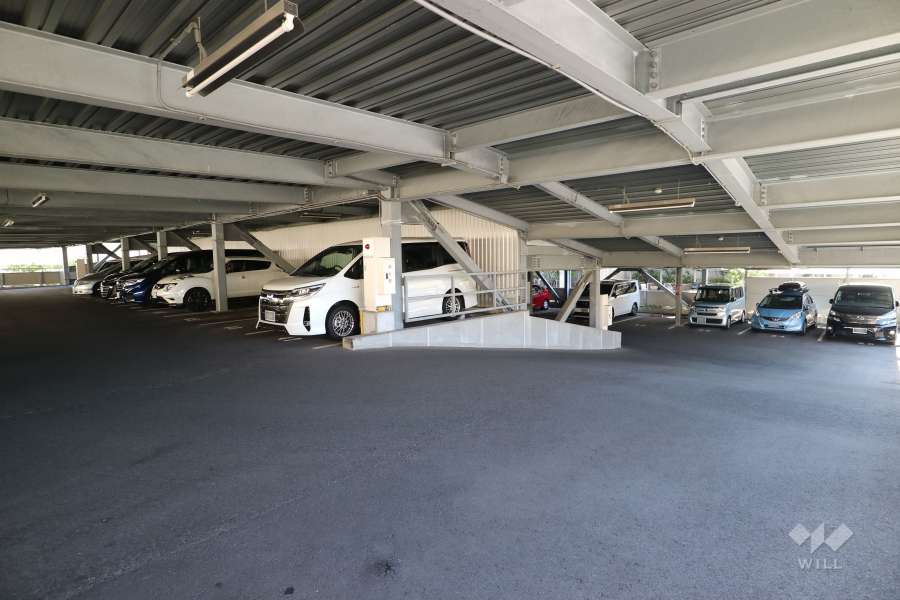敷地内駐車場（立体自走式）