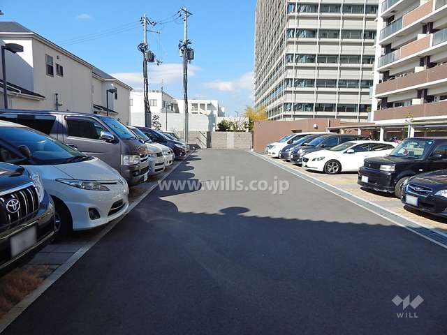 敷地内駐車場（屋外平面式）