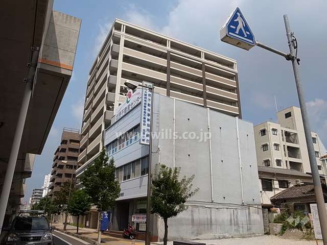 ファインフラッツ豊中の外観（南西側から）