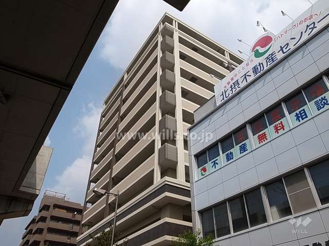 ファインフラッツ豊中の外観（南西側から）
