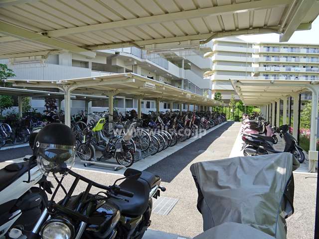 バイク置場、自転車置き場