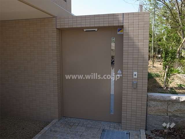 駐輪場、バイク置き場入口