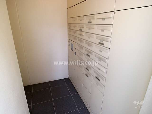 宅配ボックスと共用ポスト