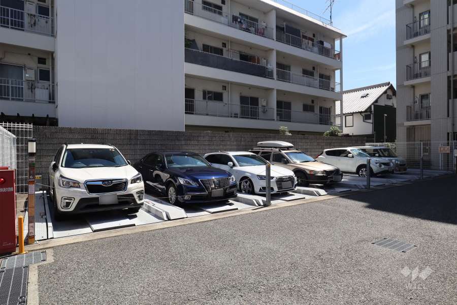 敷地内駐車場（屋外機械式）