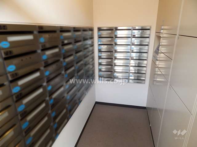 共用ポストと宅配ボックス