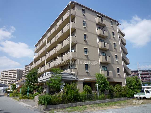 セレネ宝塚の外観（南東側から）