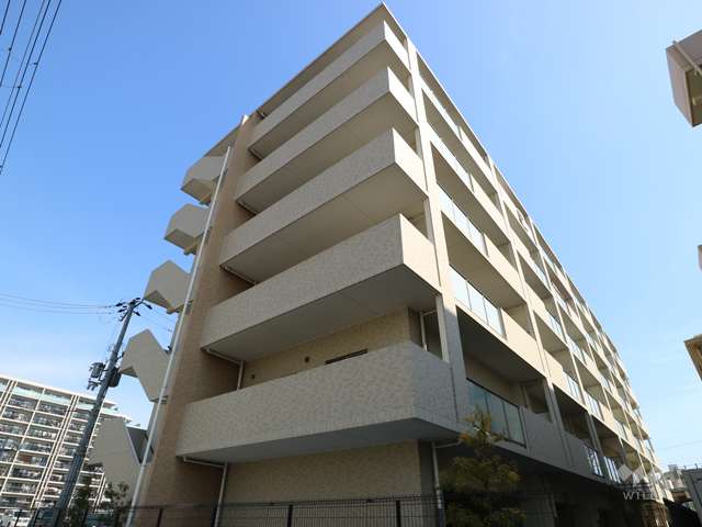 ドルチェヴィータ西宮北口の外観（南西側から）