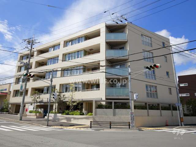 サンクタス苦楽園北夙川通りの外観（南東側から）