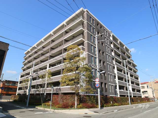 ライオンズ西宮北口室川町の外観（南東側から）