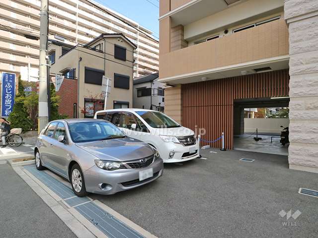 敷地内駐車場（屋外平面式）