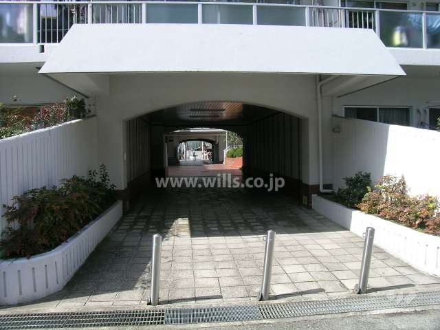 中庭に入る入口