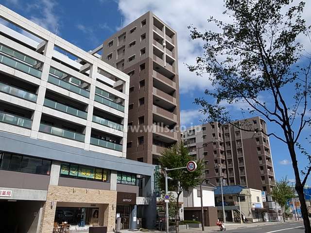 リッツ吹田デュオの外観（南西側から）
