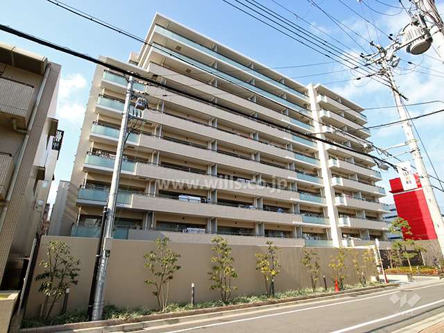 ザ・パークハウス西宮の外観（南東側から）