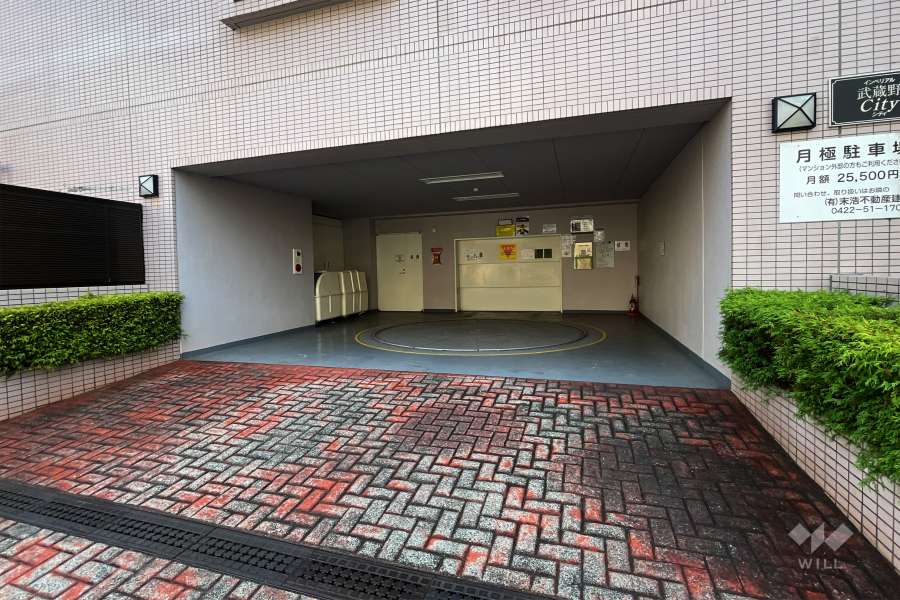 敷地内駐車場（屋内機械式）