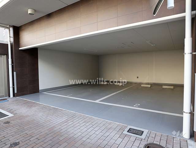 敷地内駐車場（屋内平面式）