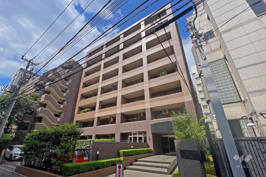 エクレールコート三鷹の外観（北東側から）