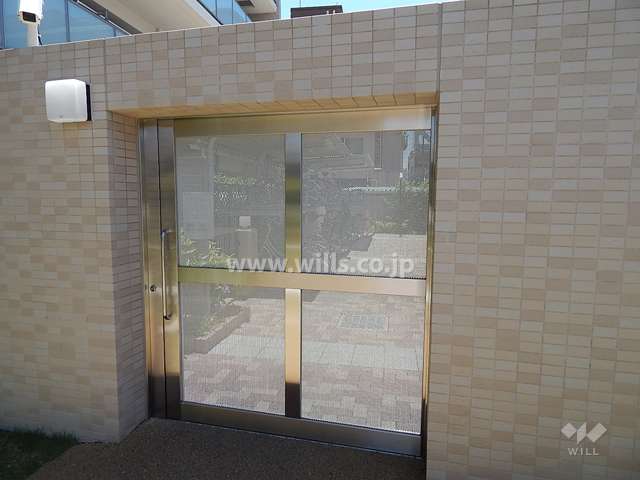 駐輪場出入り口