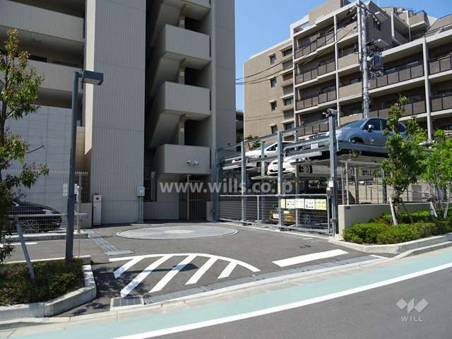 駐車場出入り口