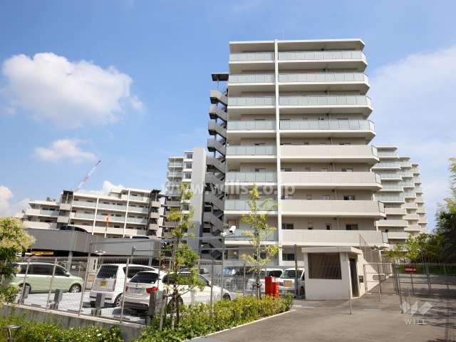 ロジュマン千里中央の外観（北西側から）