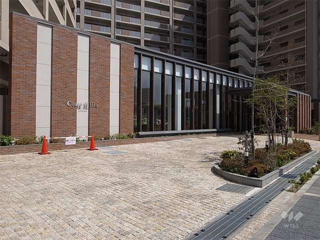 車寄せのあるエントランス棟（プライムゲート）