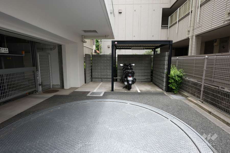 バイク置場