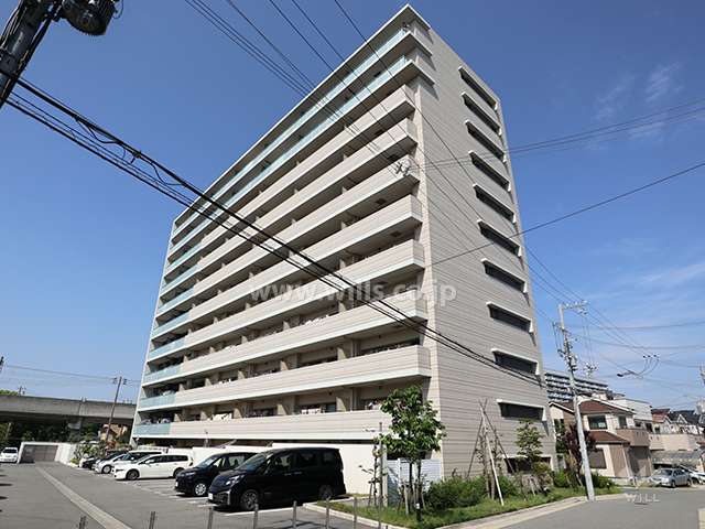 シャルマンフジスマート尼崎出屋敷駅前ステーショングリーンの外観（南西側から）