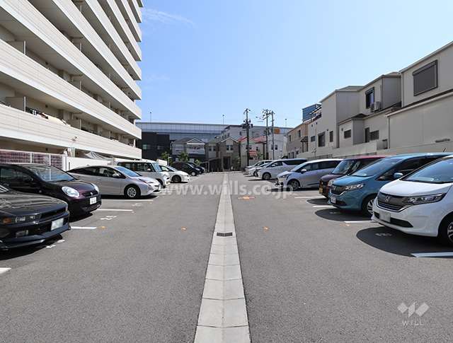 敷地内駐車場（屋外平面式）