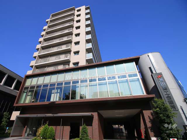 ジオ池田城南1丁目の外観（南西側から）