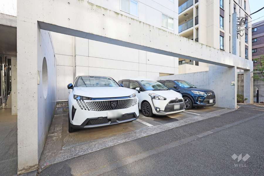 敷地内駐車場（屋外平面式）