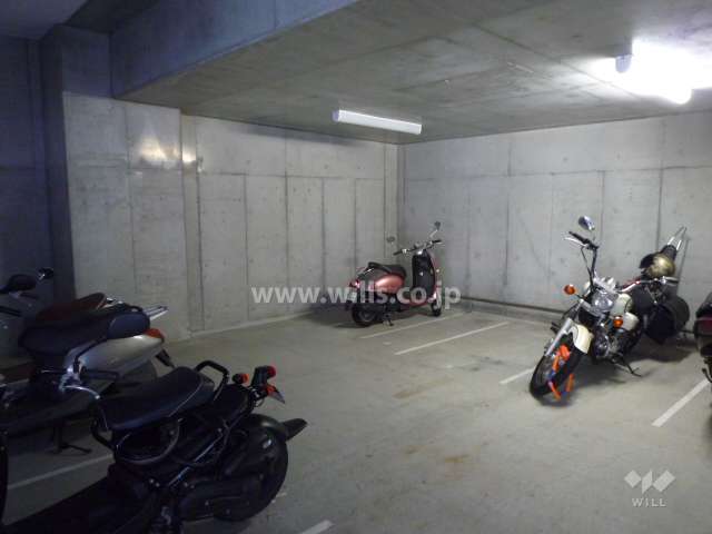バイク置場（屋内）