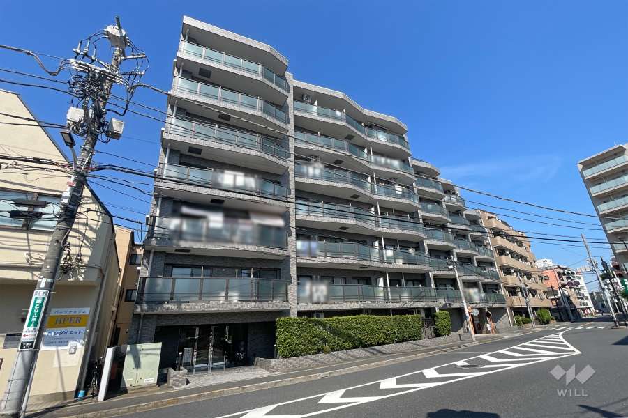 キャニオングランデ三鷹の外観（南東側から）