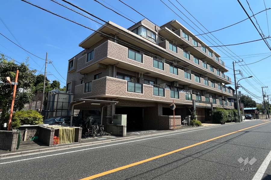 ライオンズマンション吉祥寺南の外観（南西側から）