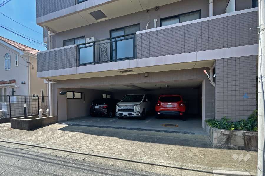 敷地内駐車場（屋外平面式）