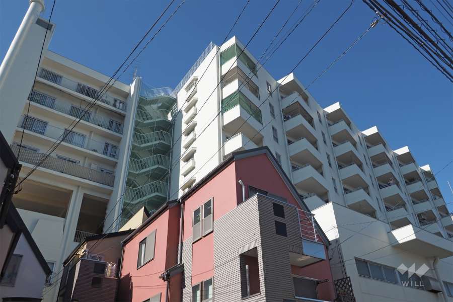 日生三鷹マンションの外観（南東側から）