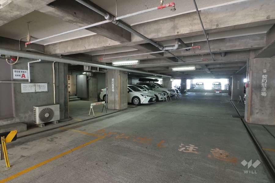 敷地内駐車場（屋内平面式）