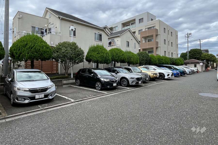 敷地内駐車場（屋外平面式）