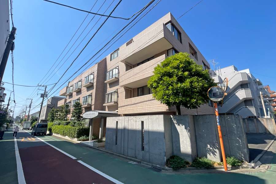 グランドメゾン三鷹の外観（北東側から）