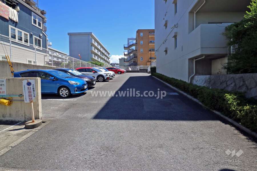 敷地内駐車場（屋外平面式）