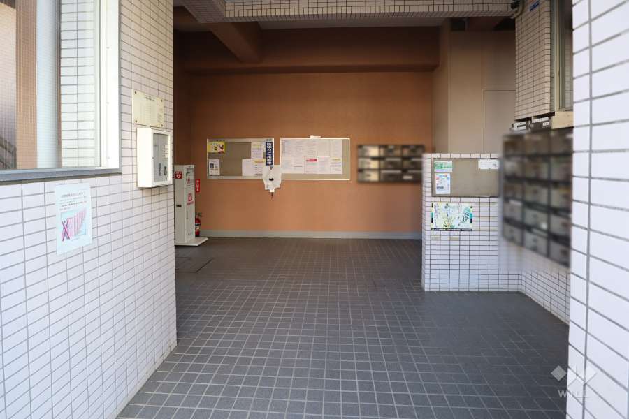 エントランスホール