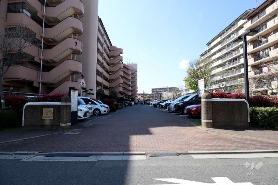 駐車場の出入り口