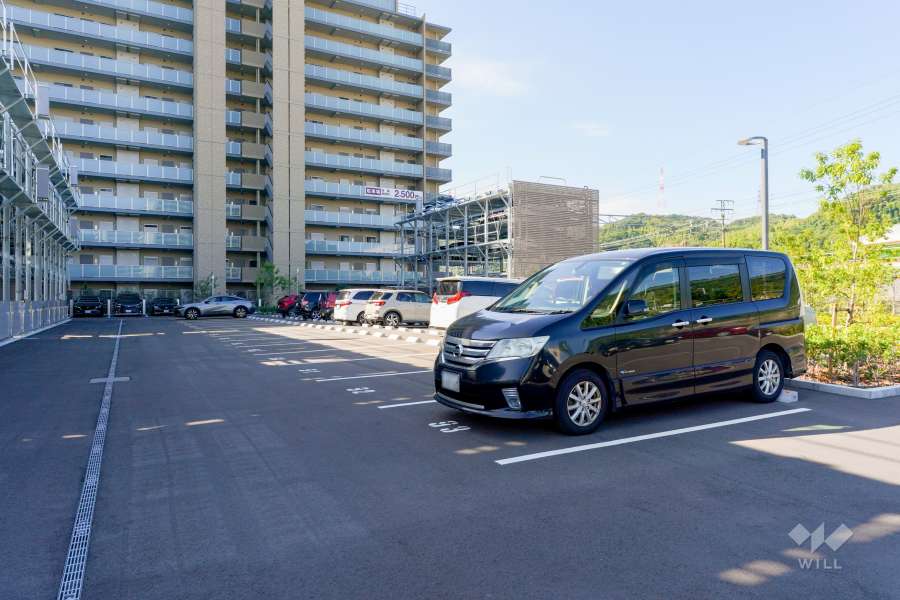 敷地内駐車場（屋外平面式）