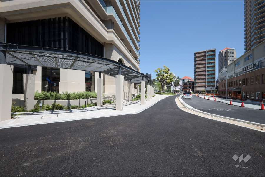 敷地東側の前面道路