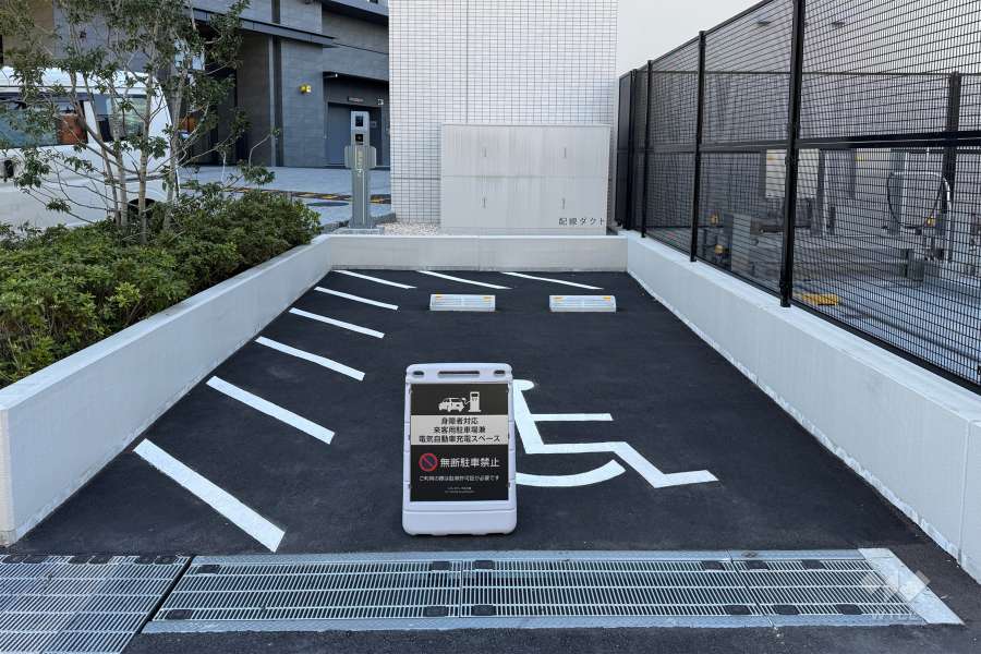 敷地内駐車場（屋外平面式）