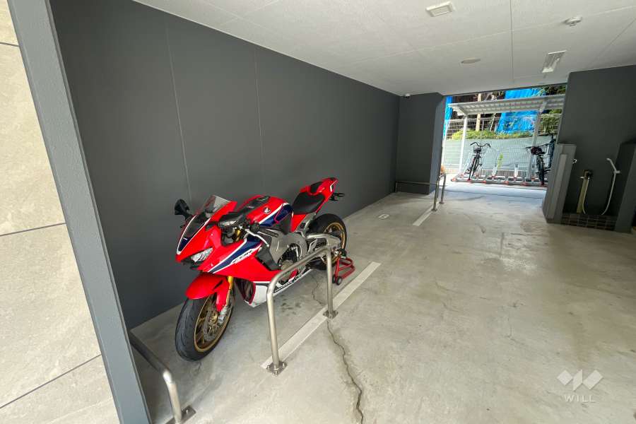 バイク置場