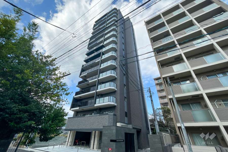 プレサンスグラン本山駅前の外観(南東側から)