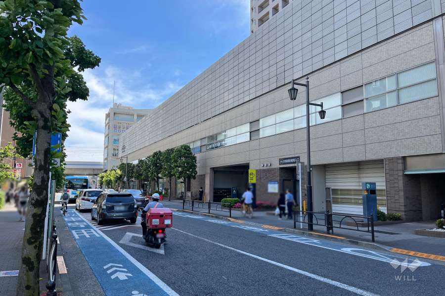 敷地東側の前面道路