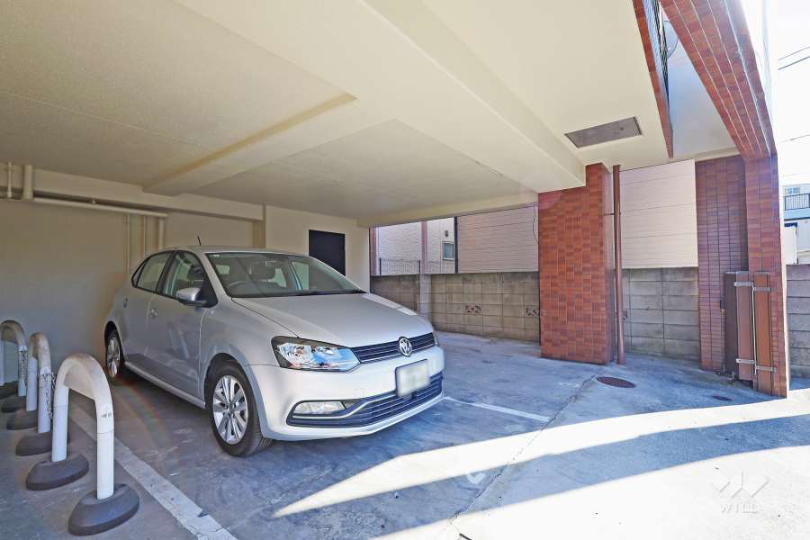 敷地内駐車場（屋内平面式）